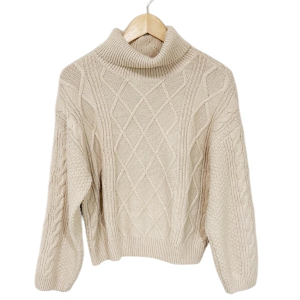 ELIE Elie Tahari Cowl neck Sweater Cableknit EUC Size Medium